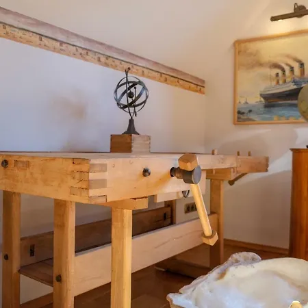 Pod Lipami Apartament *
