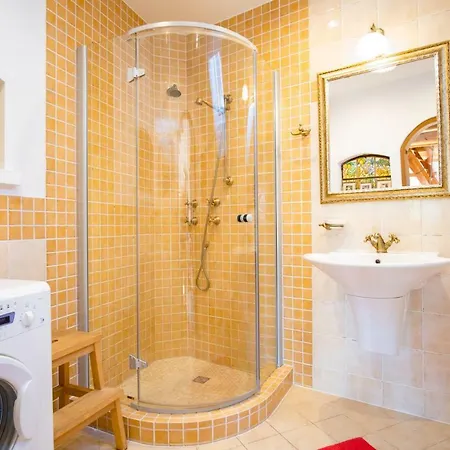 Apartament Pod Lipami Mielno (Koszalin)