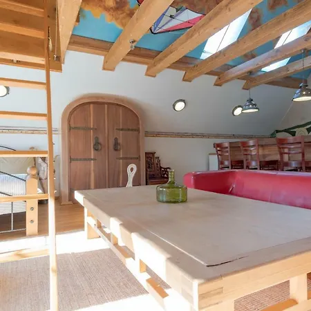 Pod Lipami Apartament *